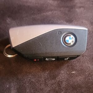 BMW I-SERIES SUV 2022-2025. KEYFOB. IT MUST BE REPROGRAMMED. EQS-EQB-,EQE BRANDS